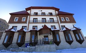 White Park Hotel